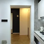 Historical Centre Apartment *